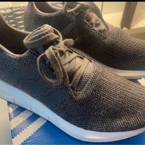 Men’s Adidas Swift Run